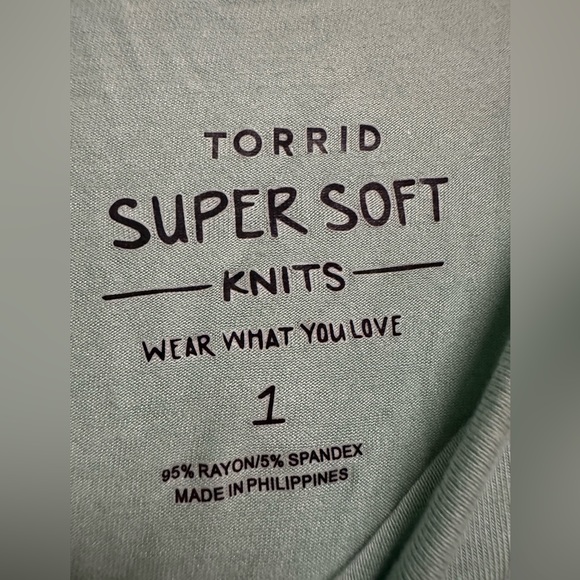 Torrid Super Soft Knits Good Energy Is Contagious Green Blouse Size 1 Or 1X - Picture 4 of 6